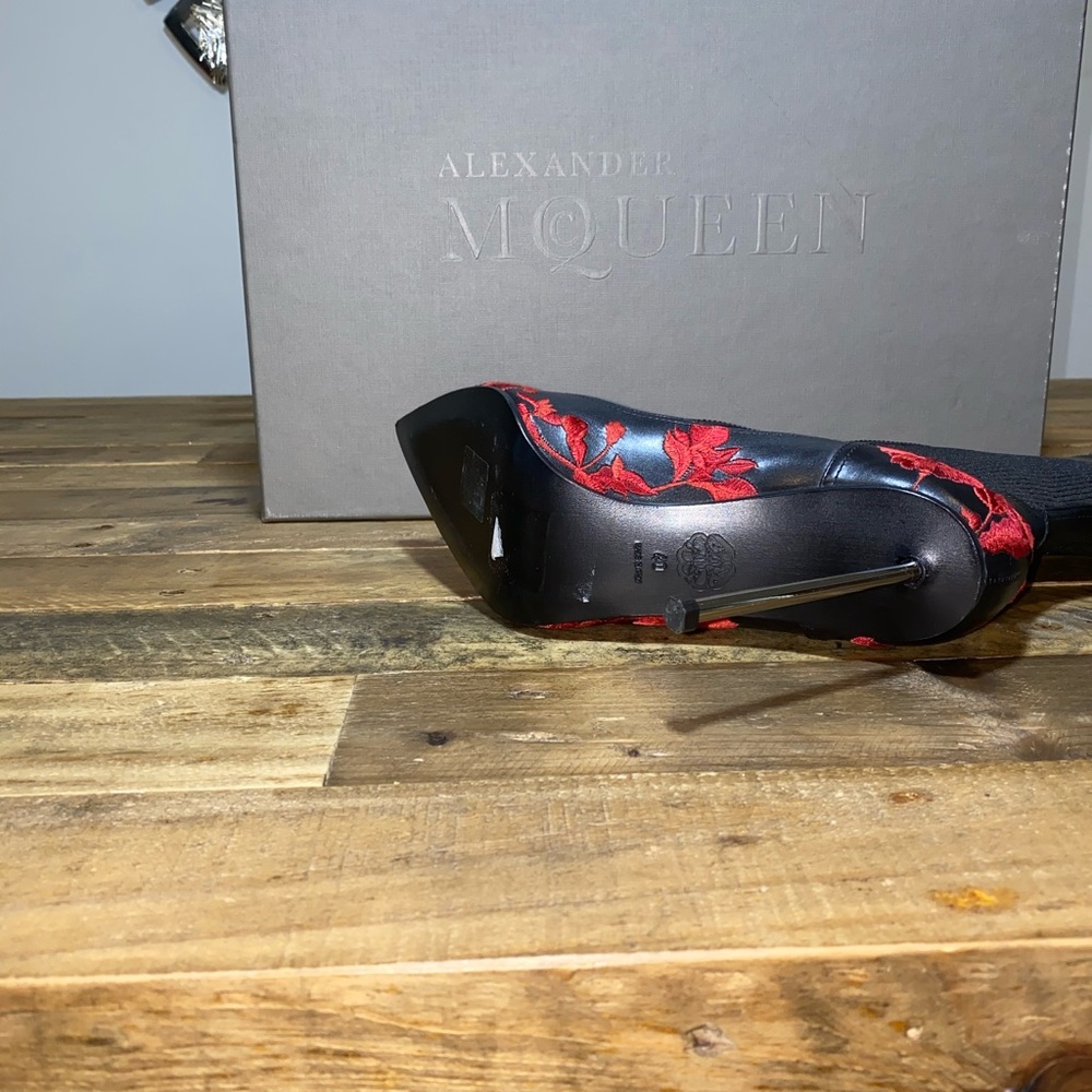 Alexander Mcqueen Ankle Boot w/Floral Embroidery - Picture 7 of 8